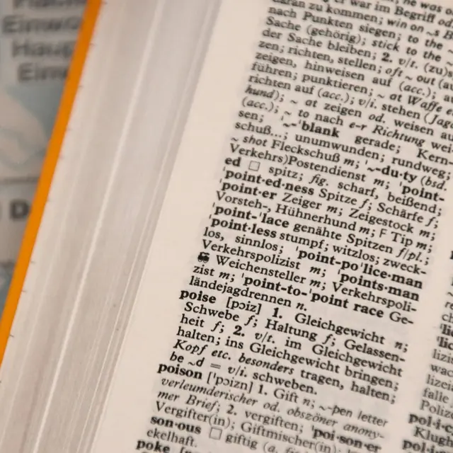Dictionnaire ouvert, colonnes de définitions
